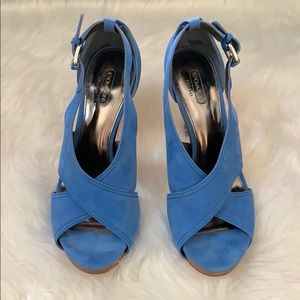 Weekend price drop!  Blue Coach heels NIB
